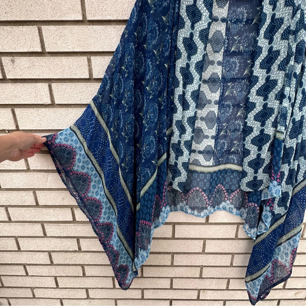 Akemi + Kin Blue Patchwork Kimono Open Front Sheer Boho Layering Wrap OS - Picture 9 of 9